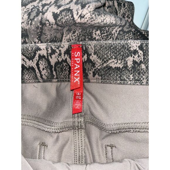 Spanx Women's Taupe Snakeskin Print Jean-ish Legging Pants Size 1X Tummy Control - Picture 5 of 9